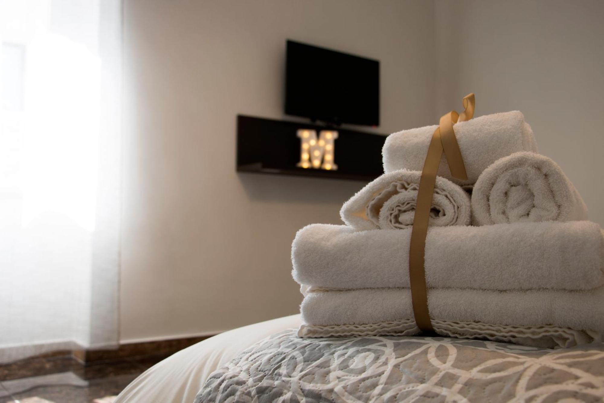 B&B Montebello Трані Екстер'єр фото