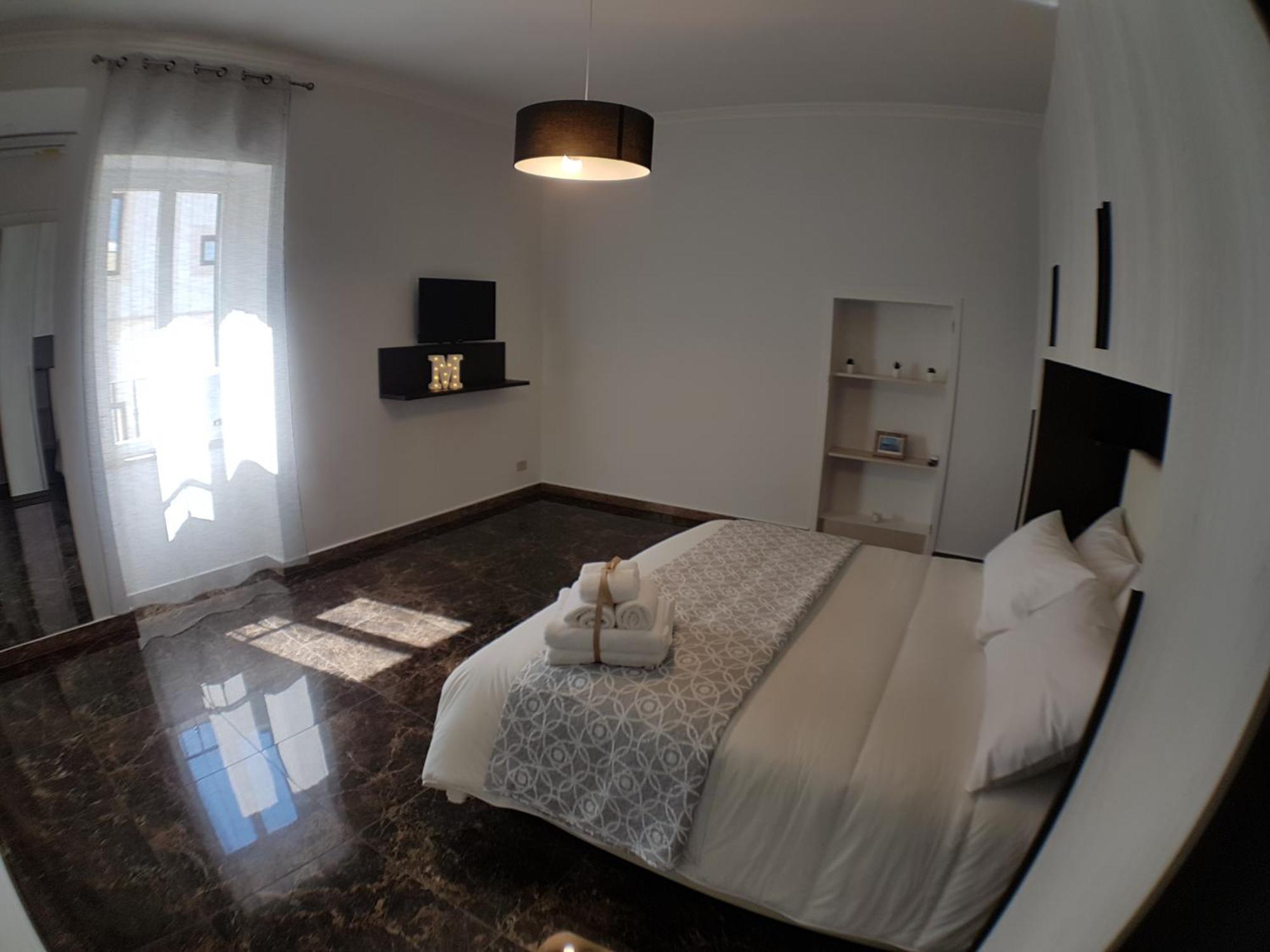 B&B Montebello Трані Екстер'єр фото