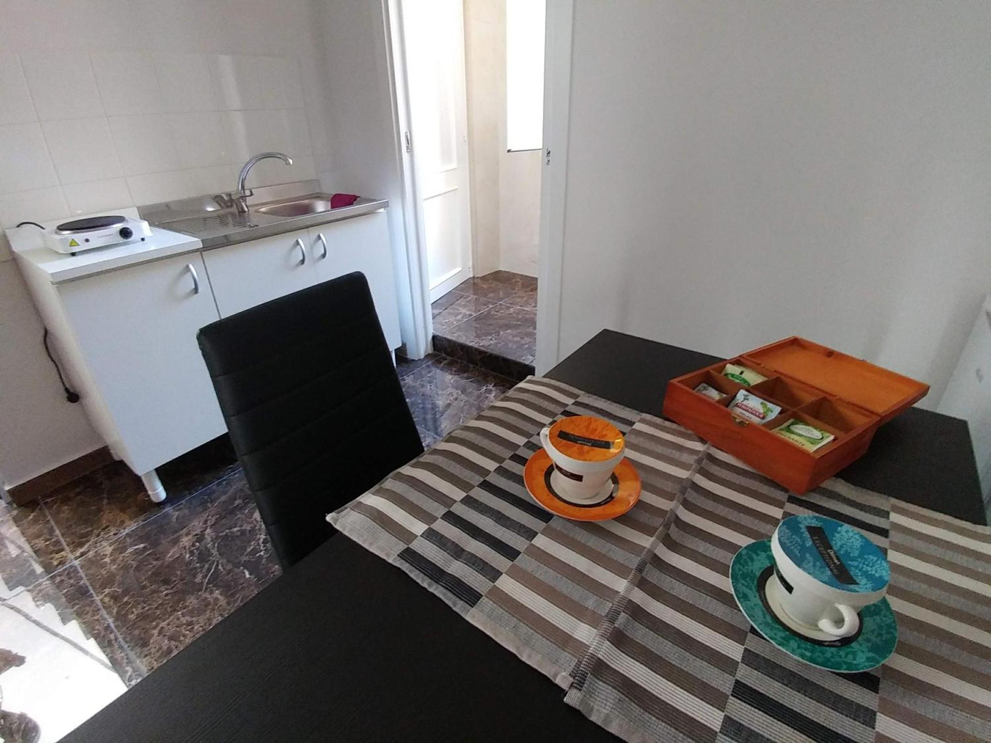 B&B Montebello Трані Екстер'єр фото