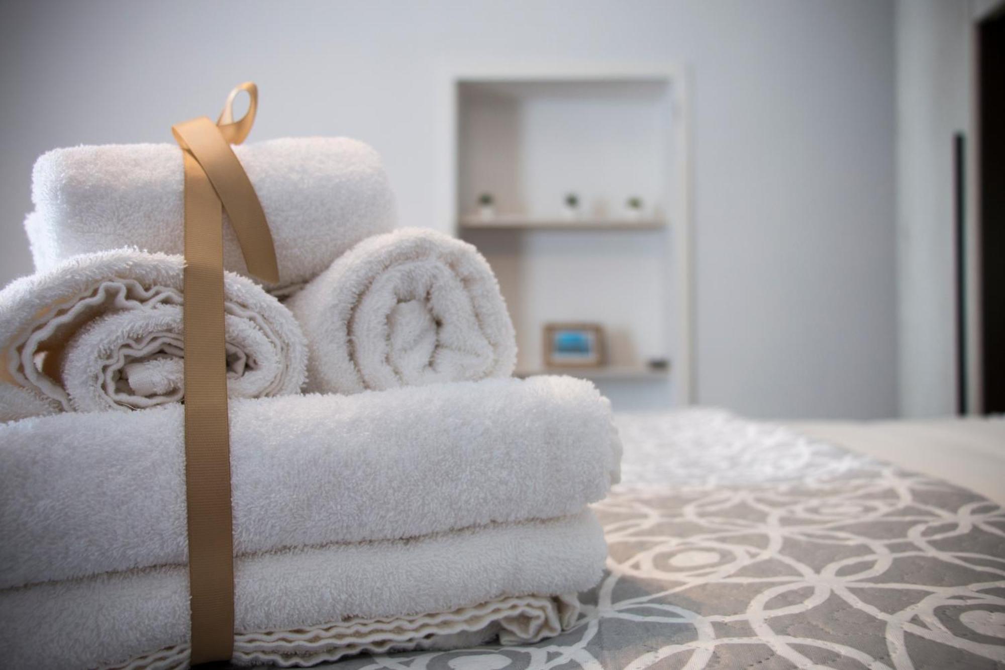 B&B Montebello Трані Екстер'єр фото