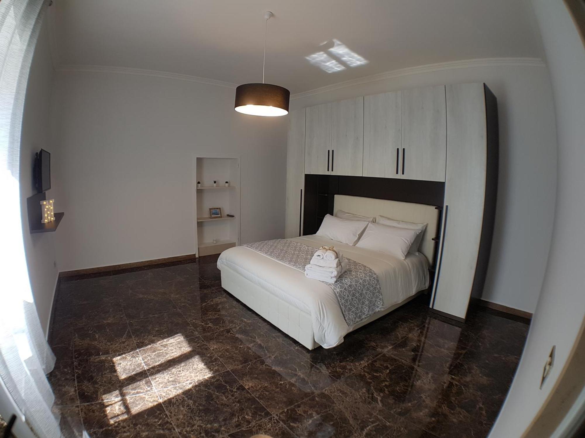 B&B Montebello Трані Екстер'єр фото