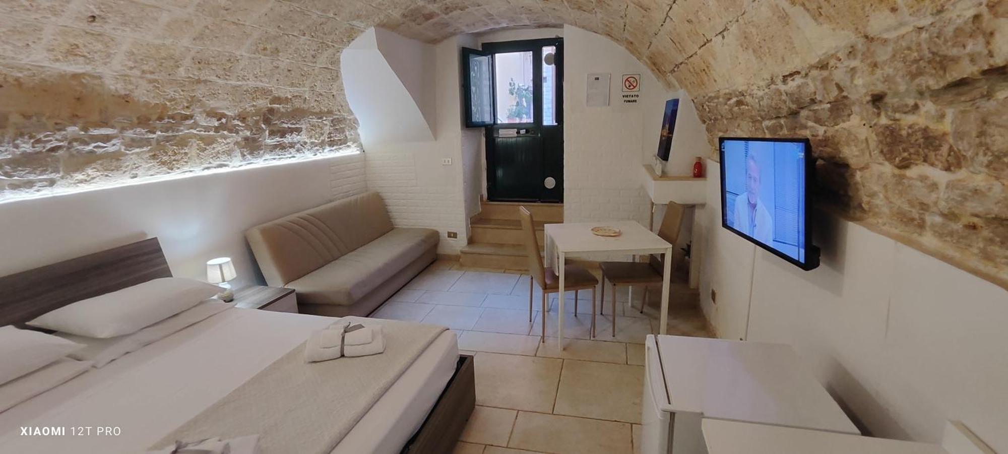 B&B Montebello Трані Екстер'єр фото